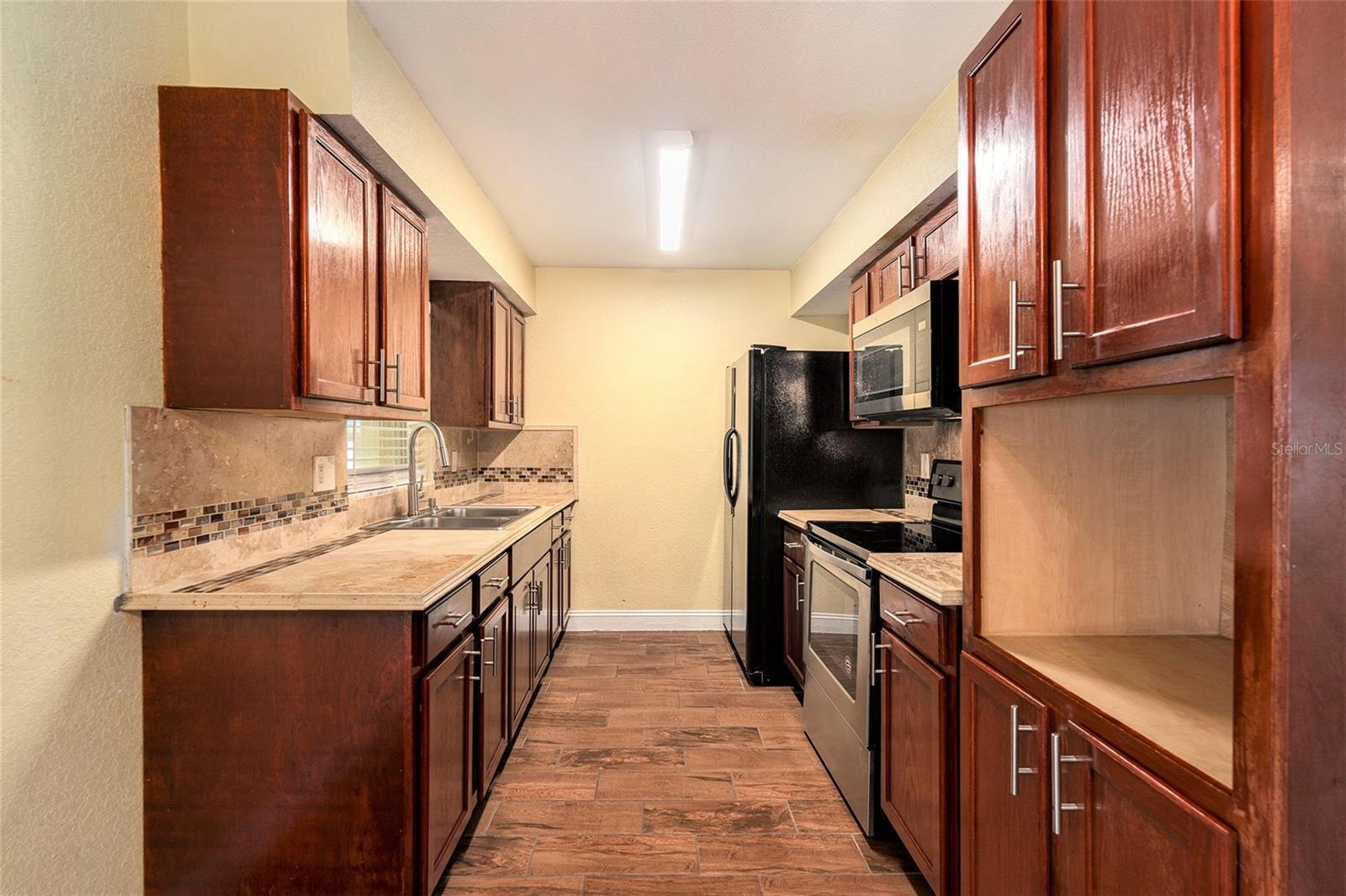 Image 5 of 15 For 5706 Carrollwood Meadows Drive