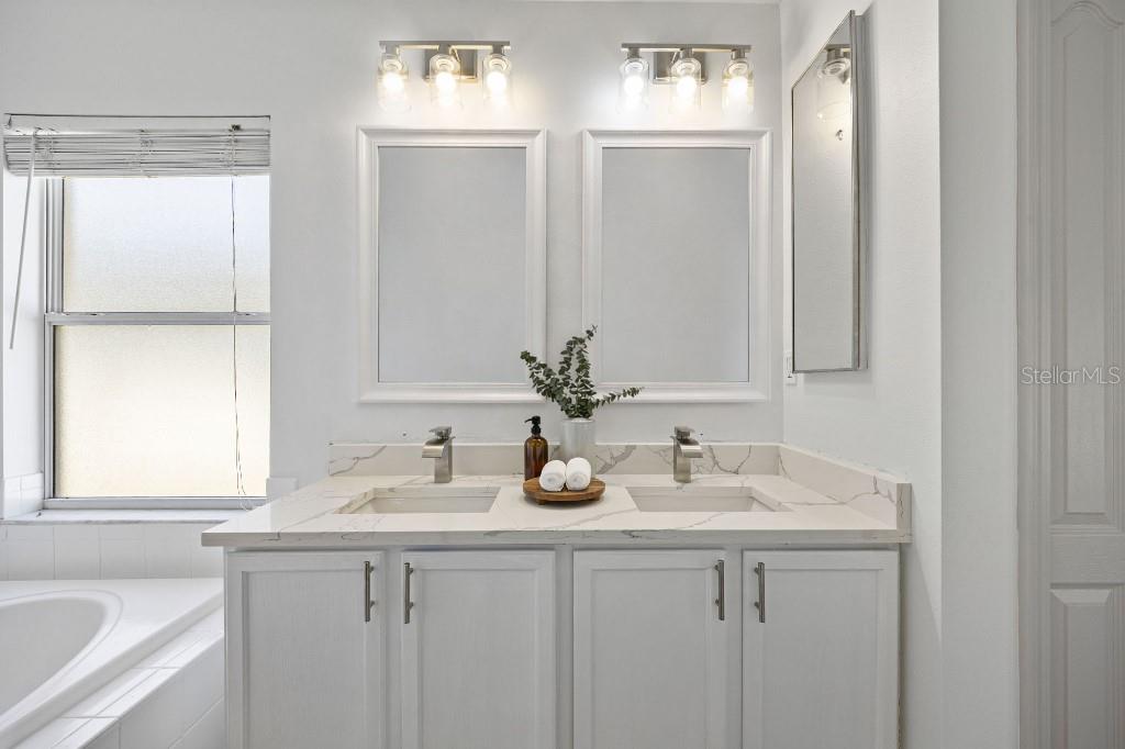 Image 23 of 34 For 10934 May Apple Court