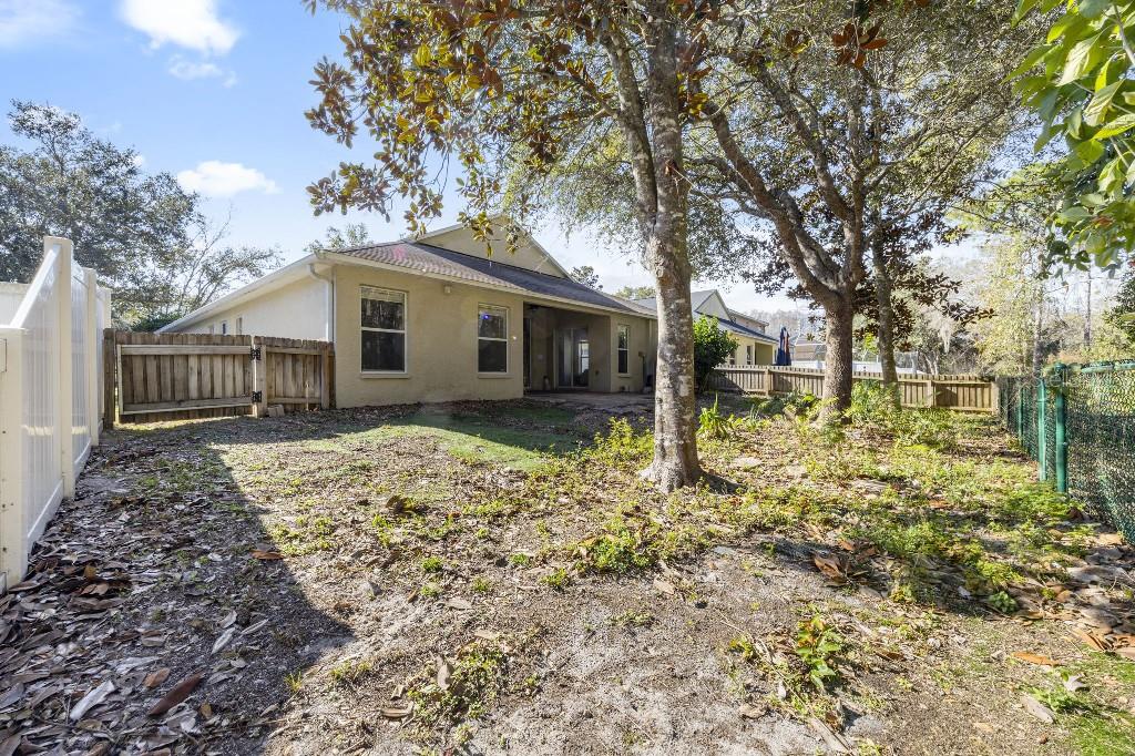 Image 31 of 34 For 10934 May Apple Court