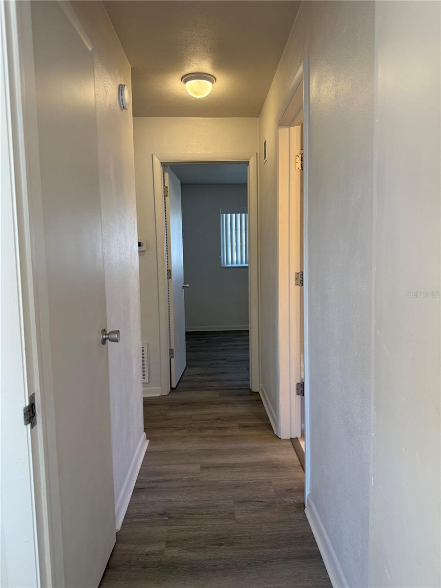 Image 10 of 44 For 2077 Envoy Court