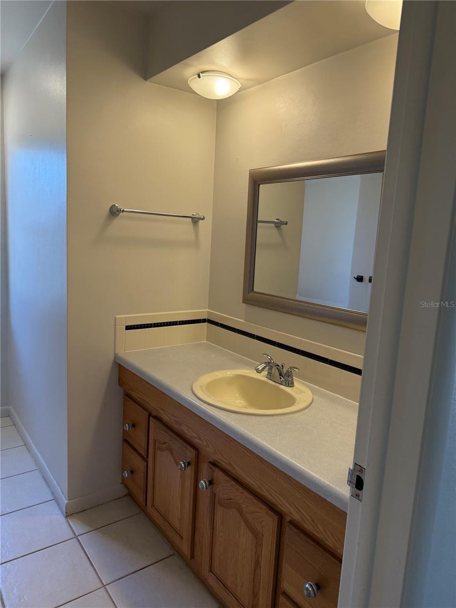 Image 11 of 44 For 2077 Envoy Court