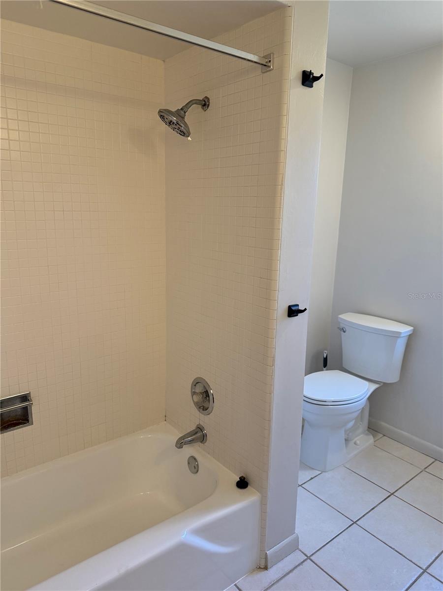 Image 12 of 44 For 2077 Envoy Court