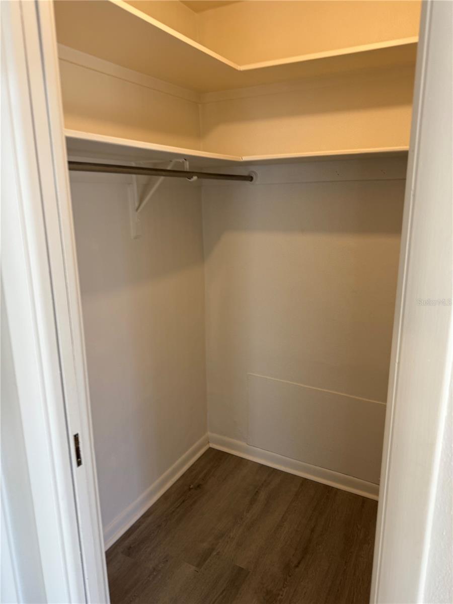 Image 18 of 44 For 2077 Envoy Court