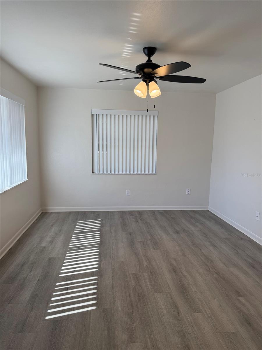 Image 33 of 44 For 2077 Envoy Court