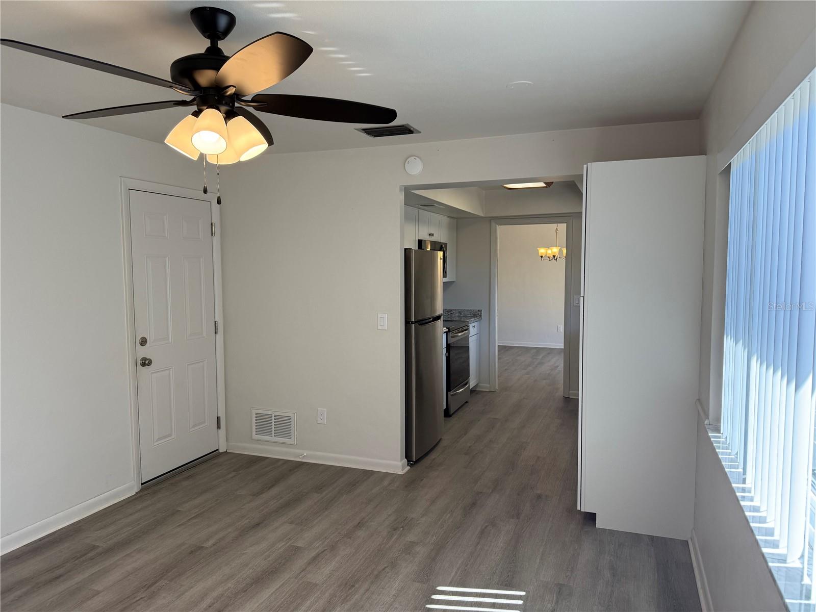 Image 35 of 44 For 2077 Envoy Court