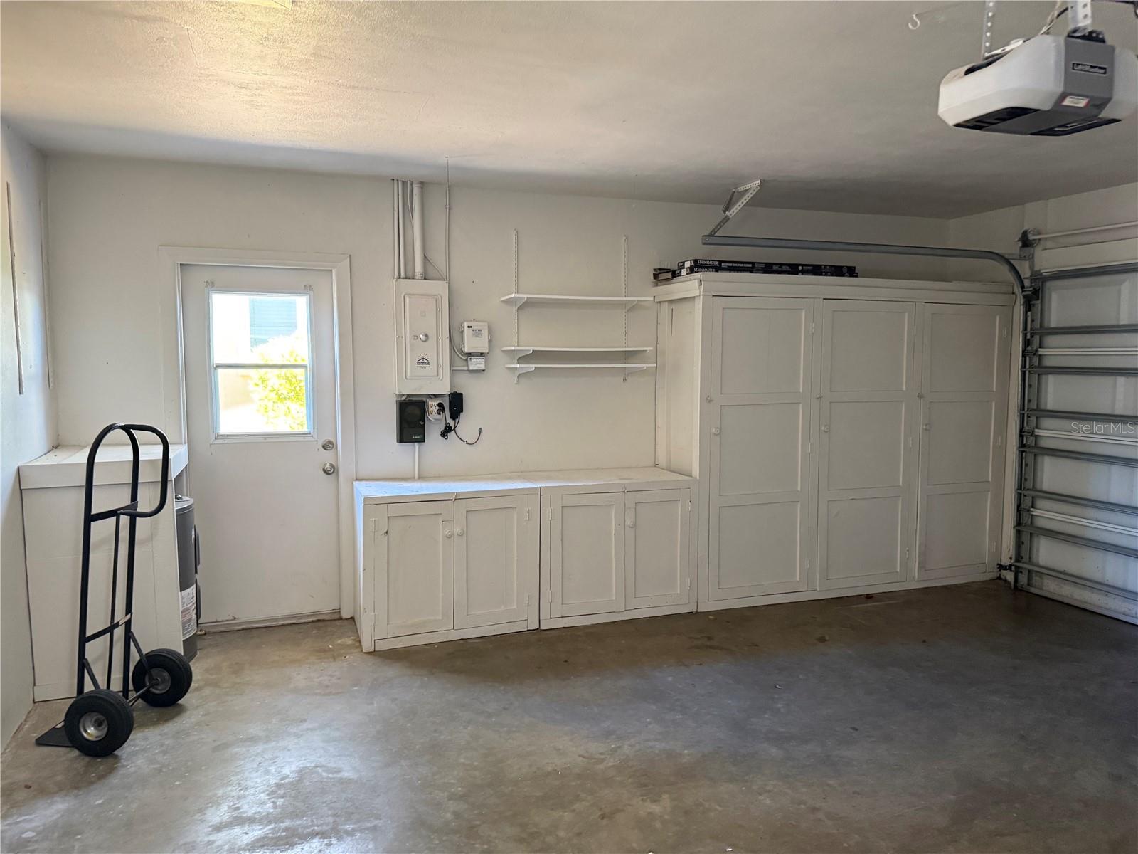 Image 37 of 44 For 2077 Envoy Court