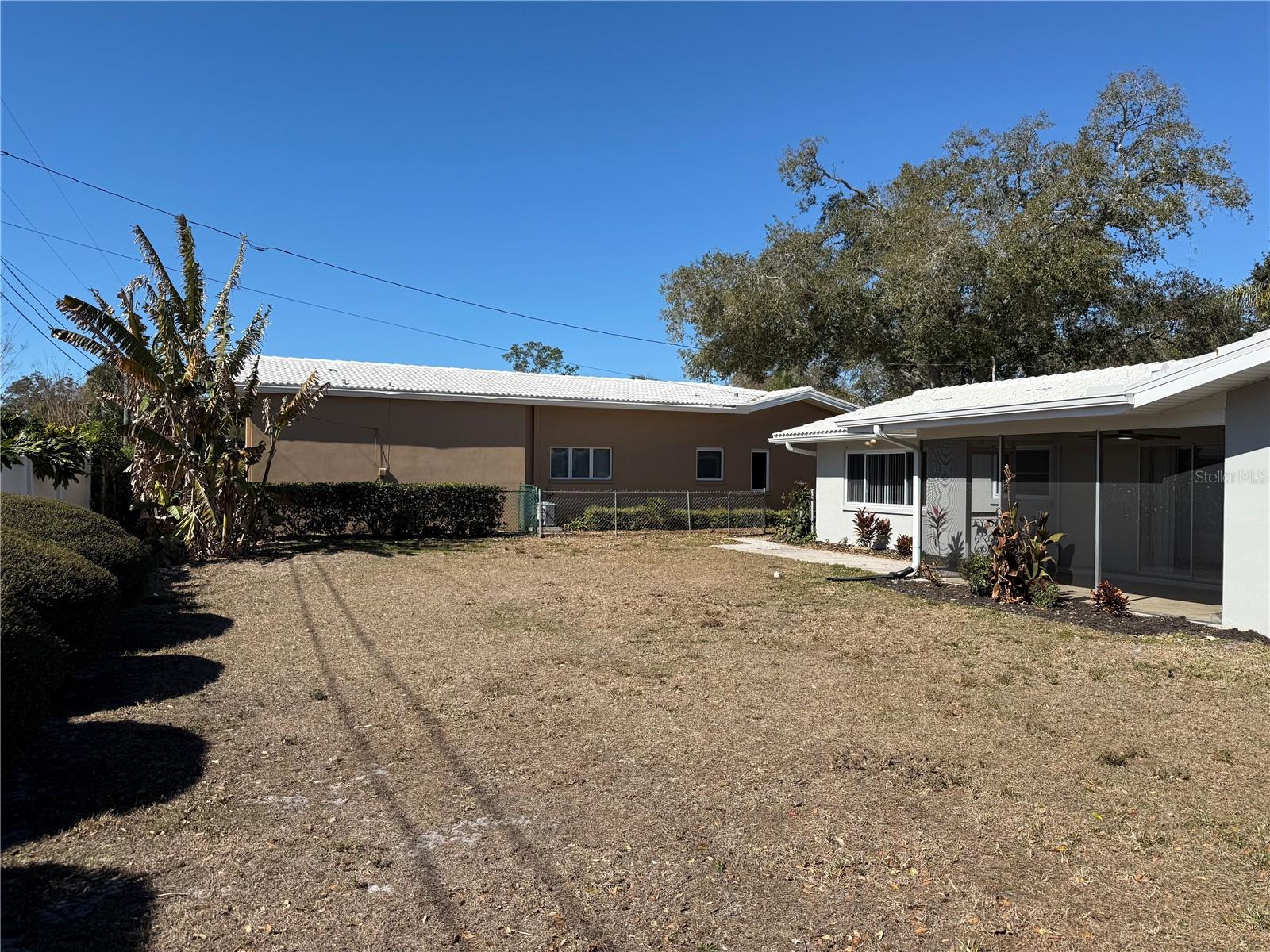 Image 42 of 44 For 2077 Envoy Court