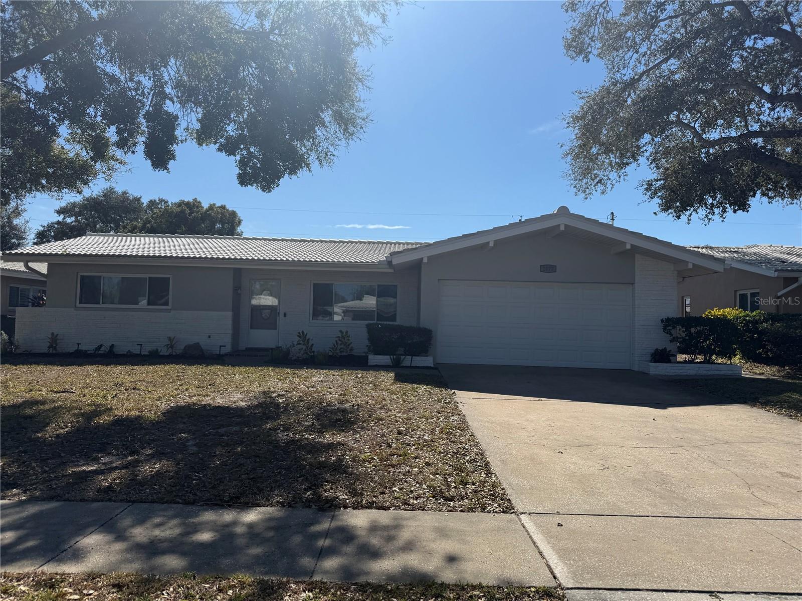 Image 43 of 44 For 2077 Envoy Court