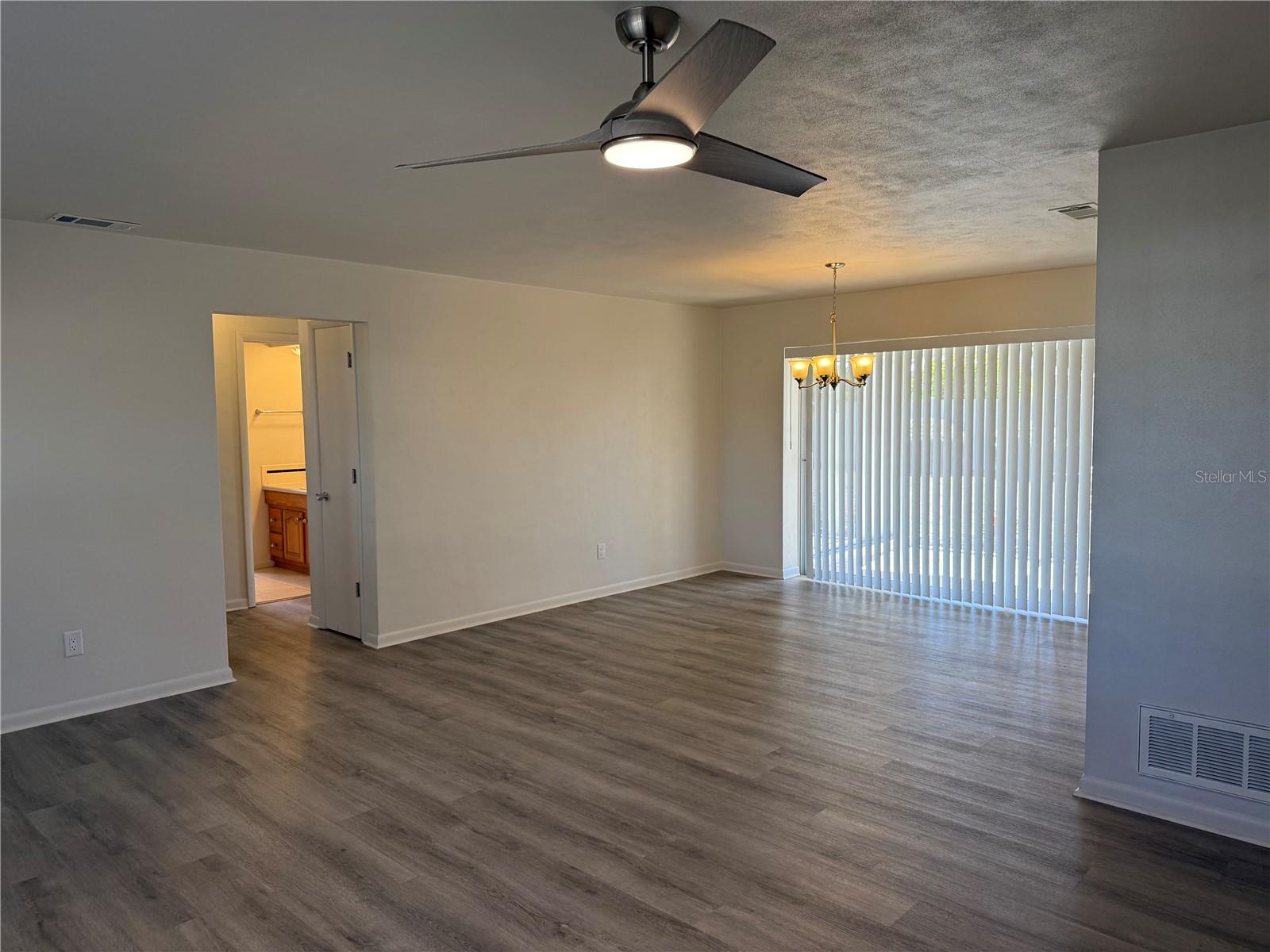 Image 6 of 44 For 2077 Envoy Court