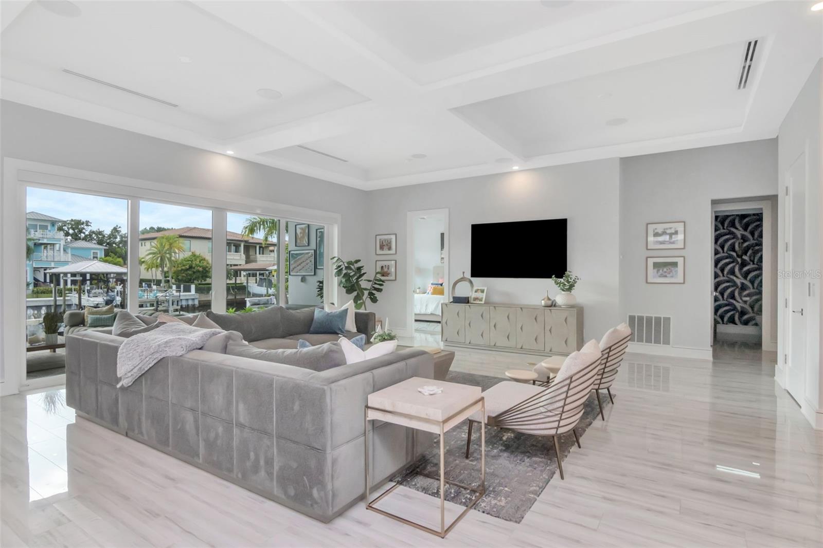 Image 17 of 42 For 4936 San Rafael Street