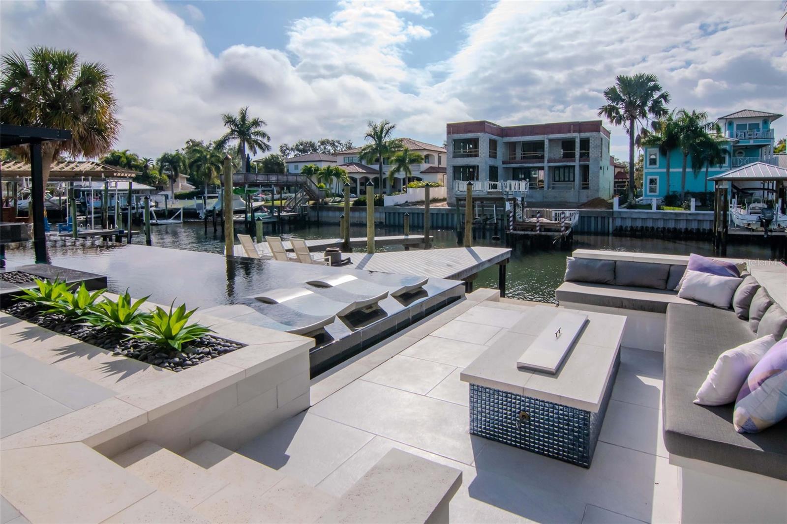 Image 39 of 42 For 4936 San Rafael Street