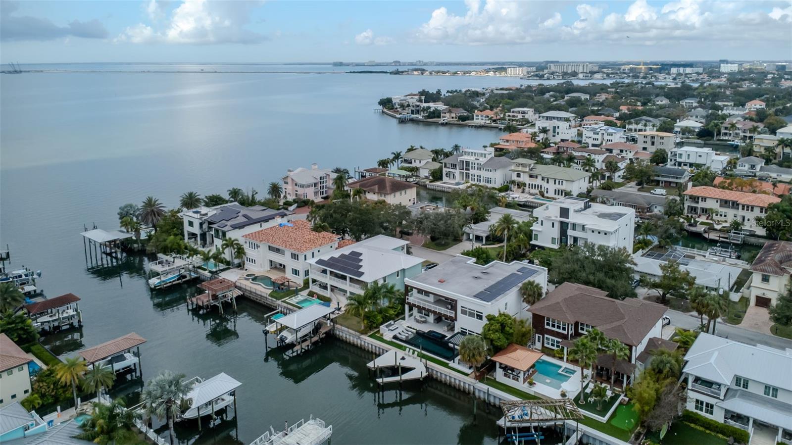 Image 4 of 42 For 4936 San Rafael Street