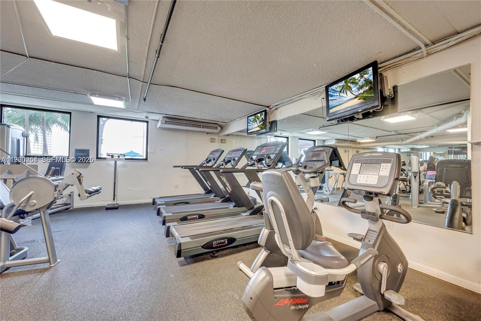 Image 11 of 36 For 999 Brickell Bay Drive 1202