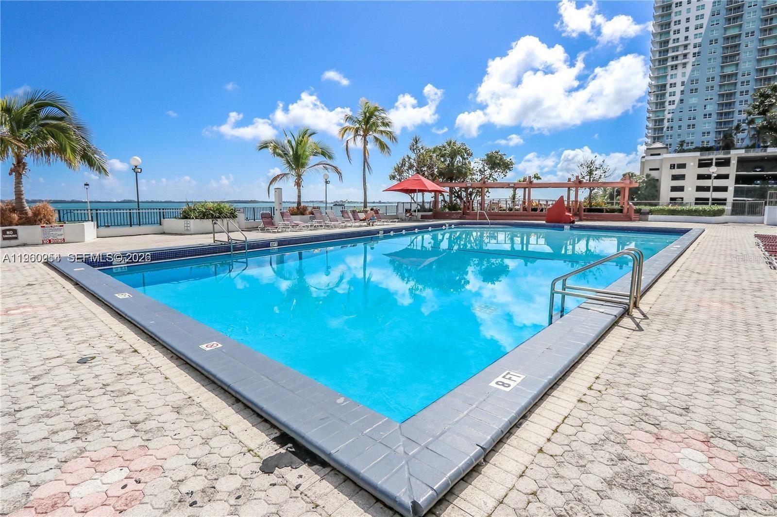 Image 23 of 36 For 999 Brickell Bay Drive 1202