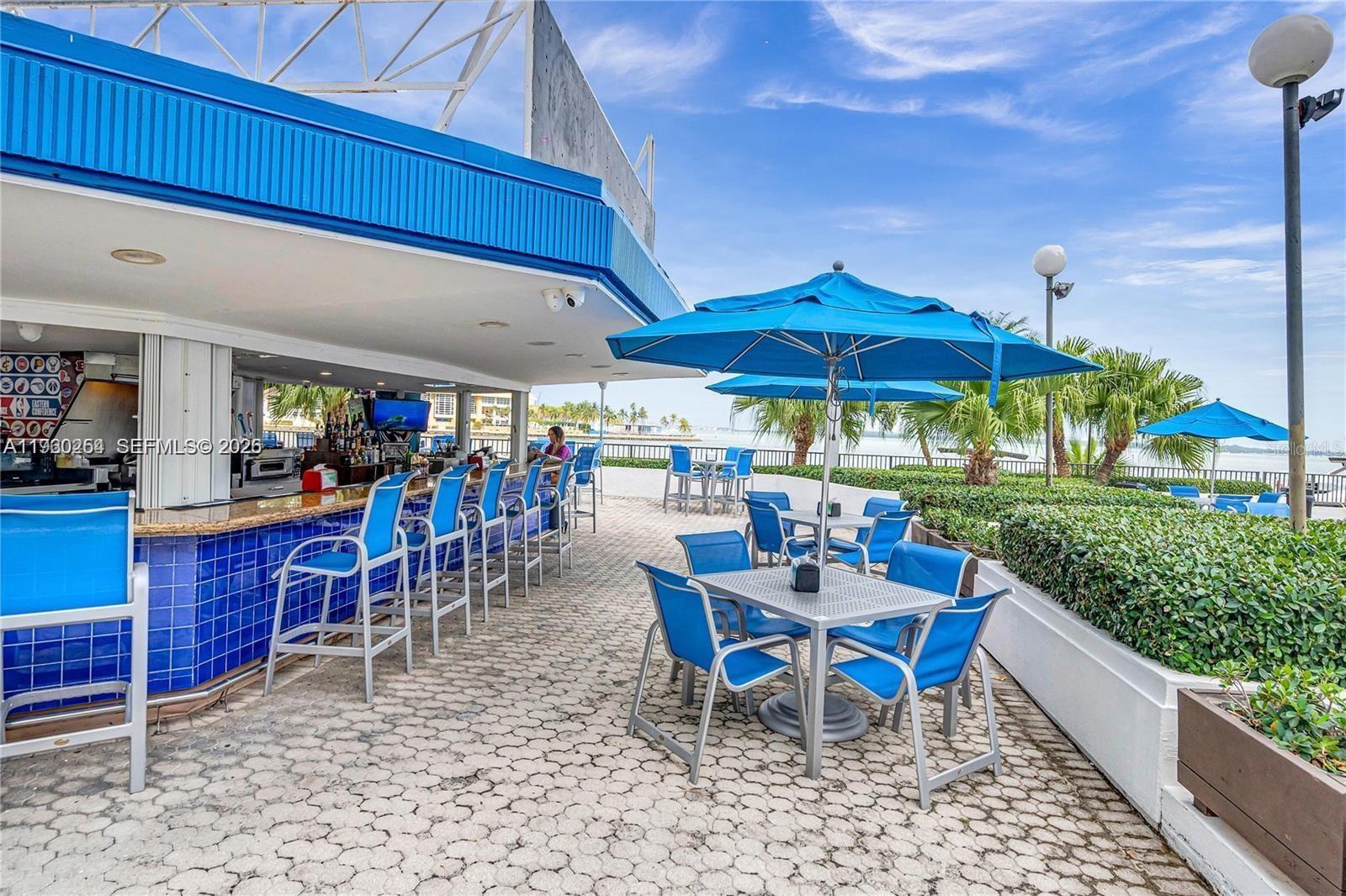 Image 27 of 36 For 999 Brickell Bay Drive 1202