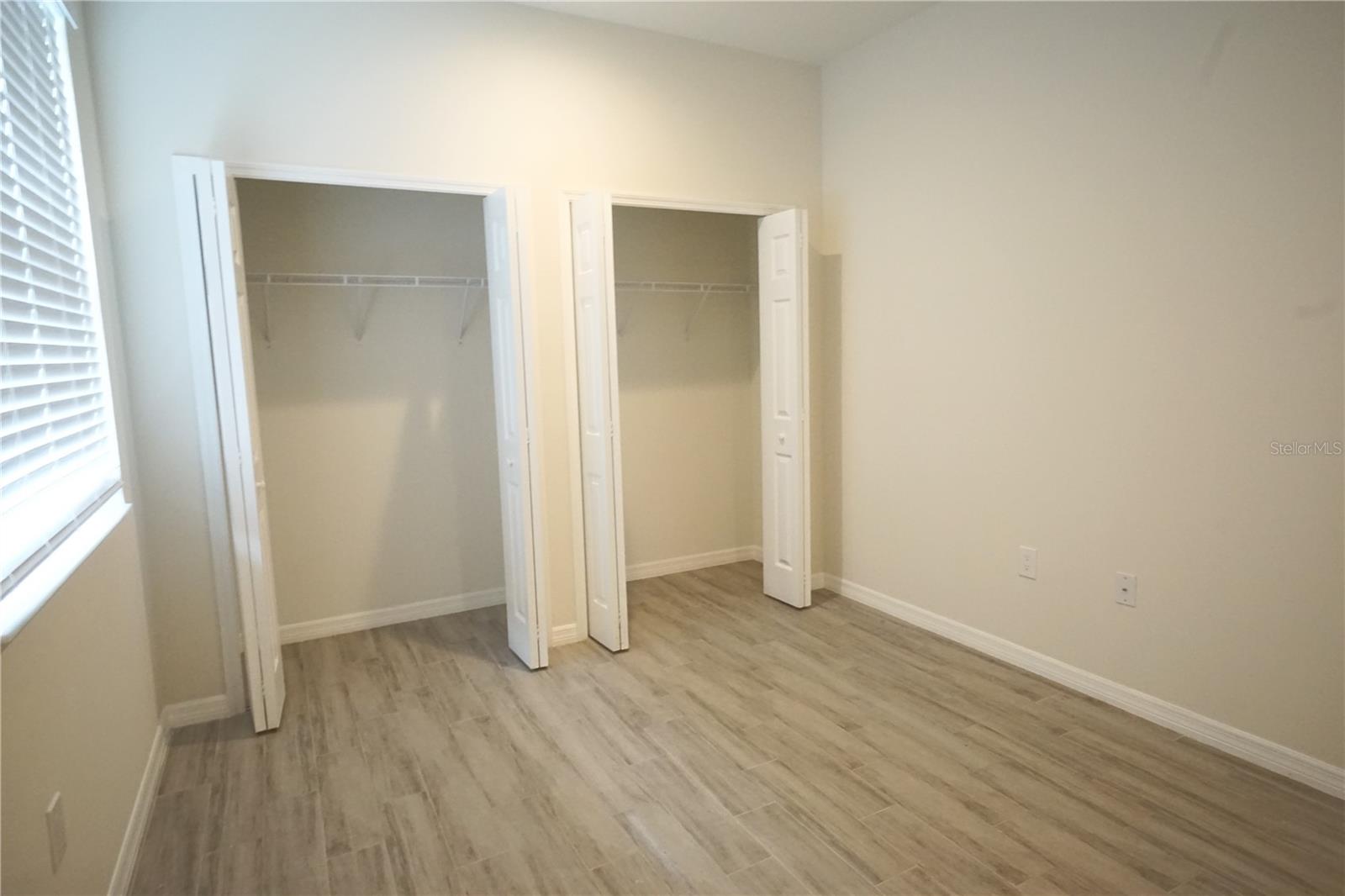 Image 6 of 16 For 4102 Thatcher Avenue A