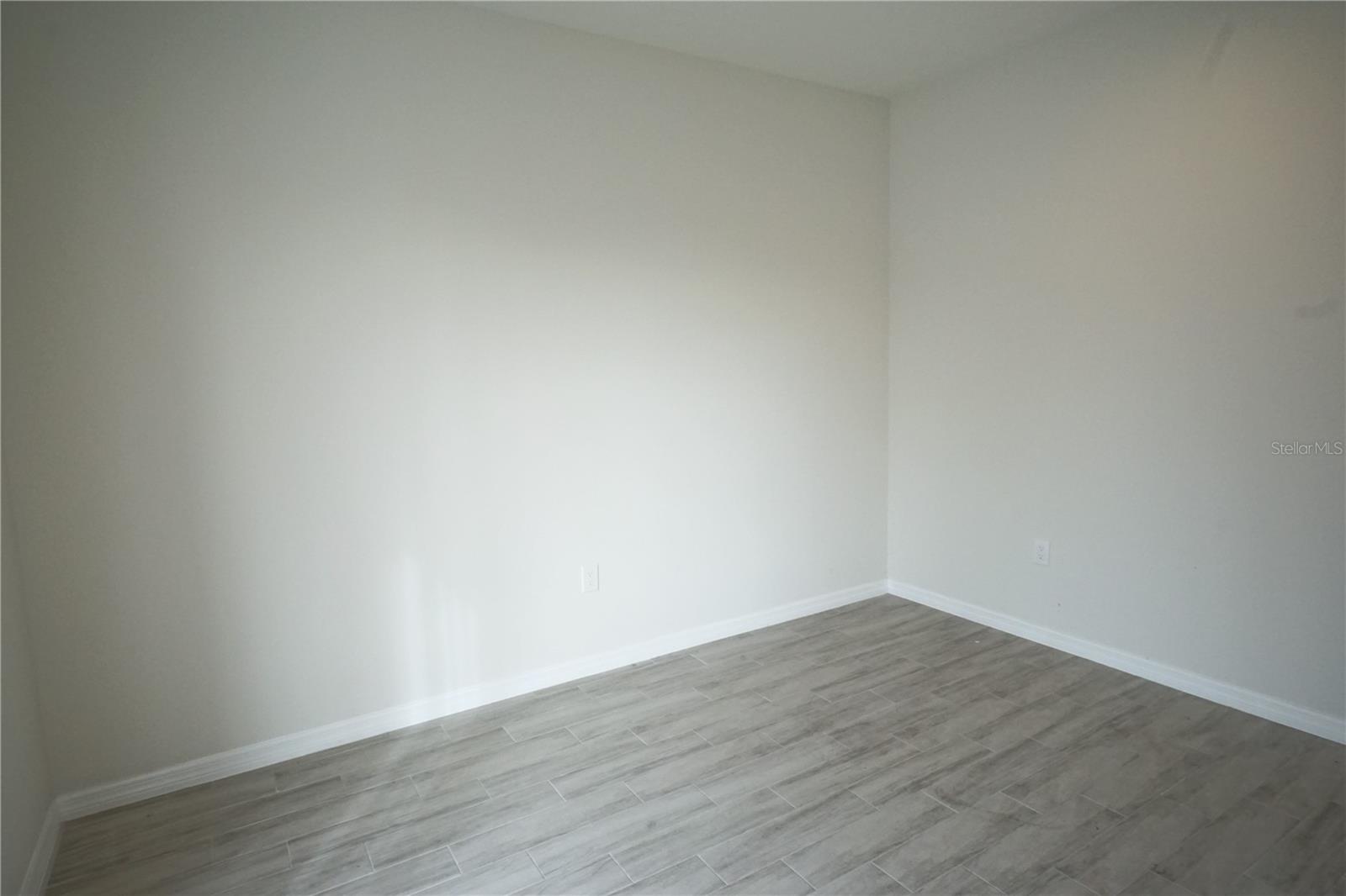 Image 8 of 16 For 4102 Thatcher Avenue A