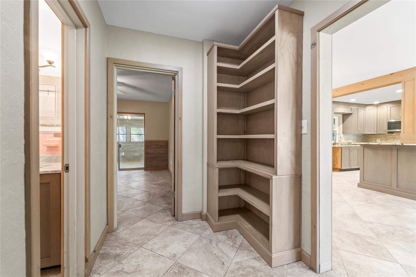 Image 17 of 73 For 3110 De Bazan Avenue