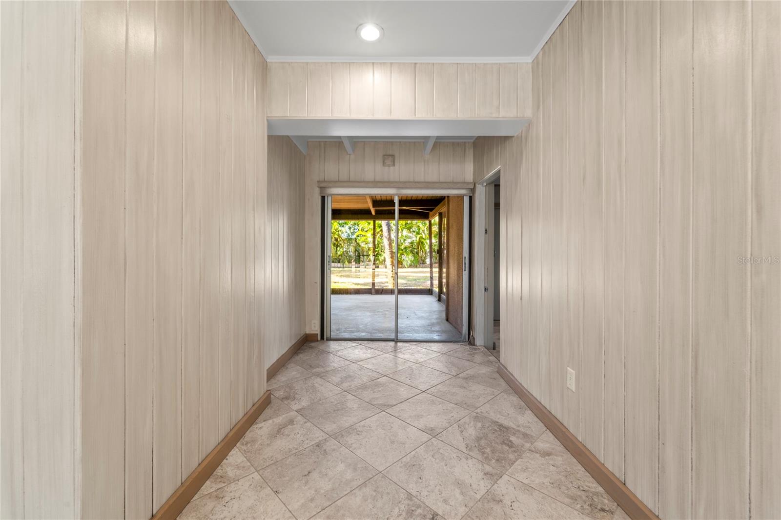 Image 19 of 73 For 3110 De Bazan Avenue