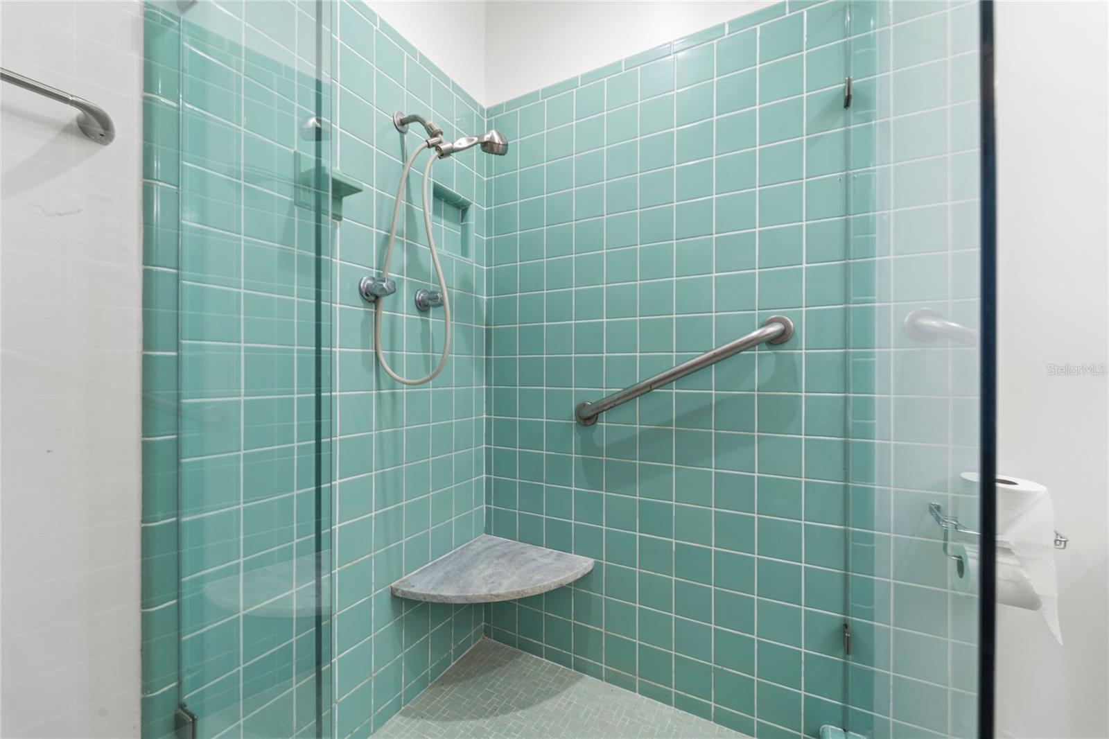 Image 44 of 73 For 3110 De Bazan Avenue