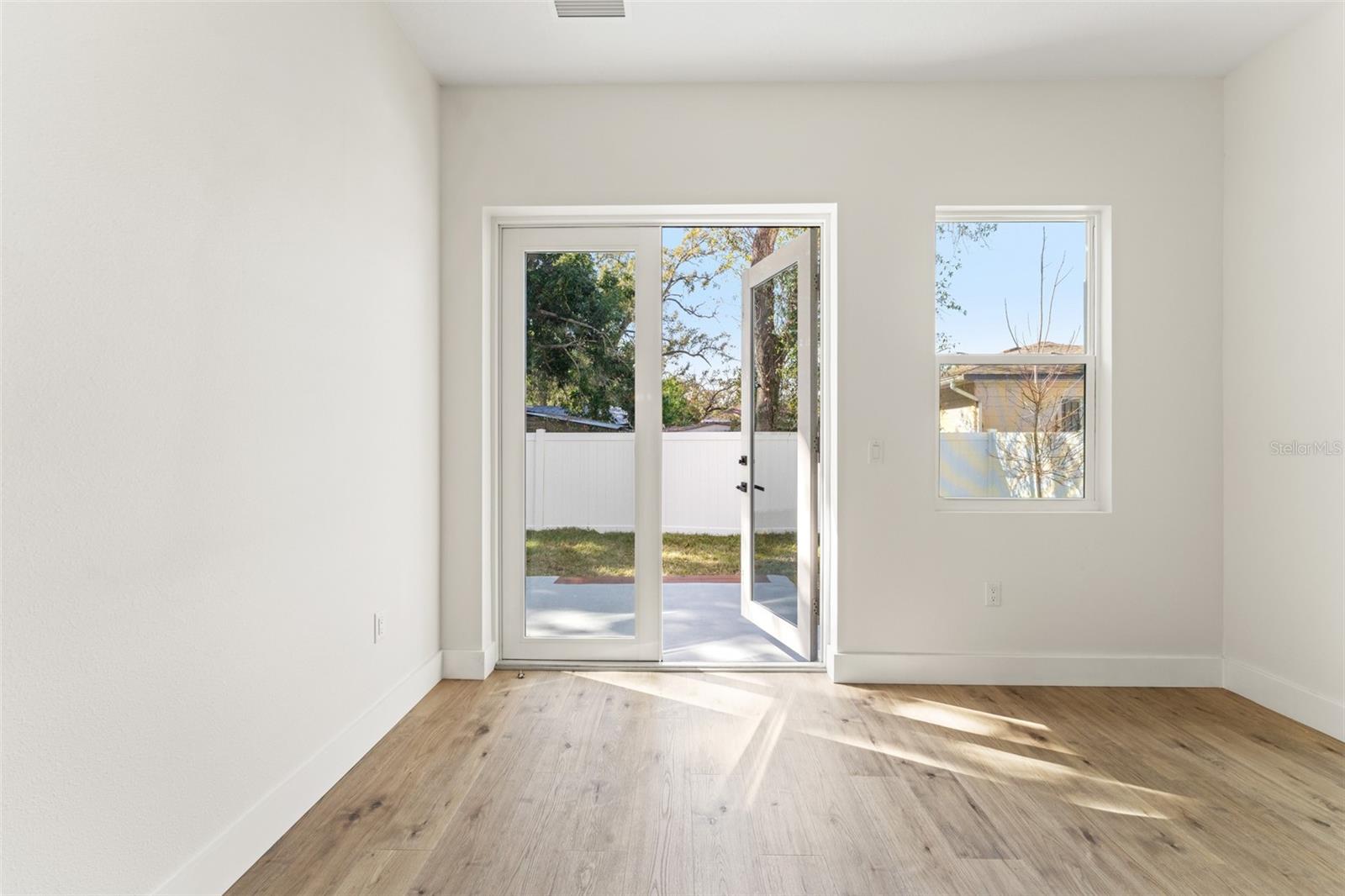 Image 24 of 63 For 4308 10th Street