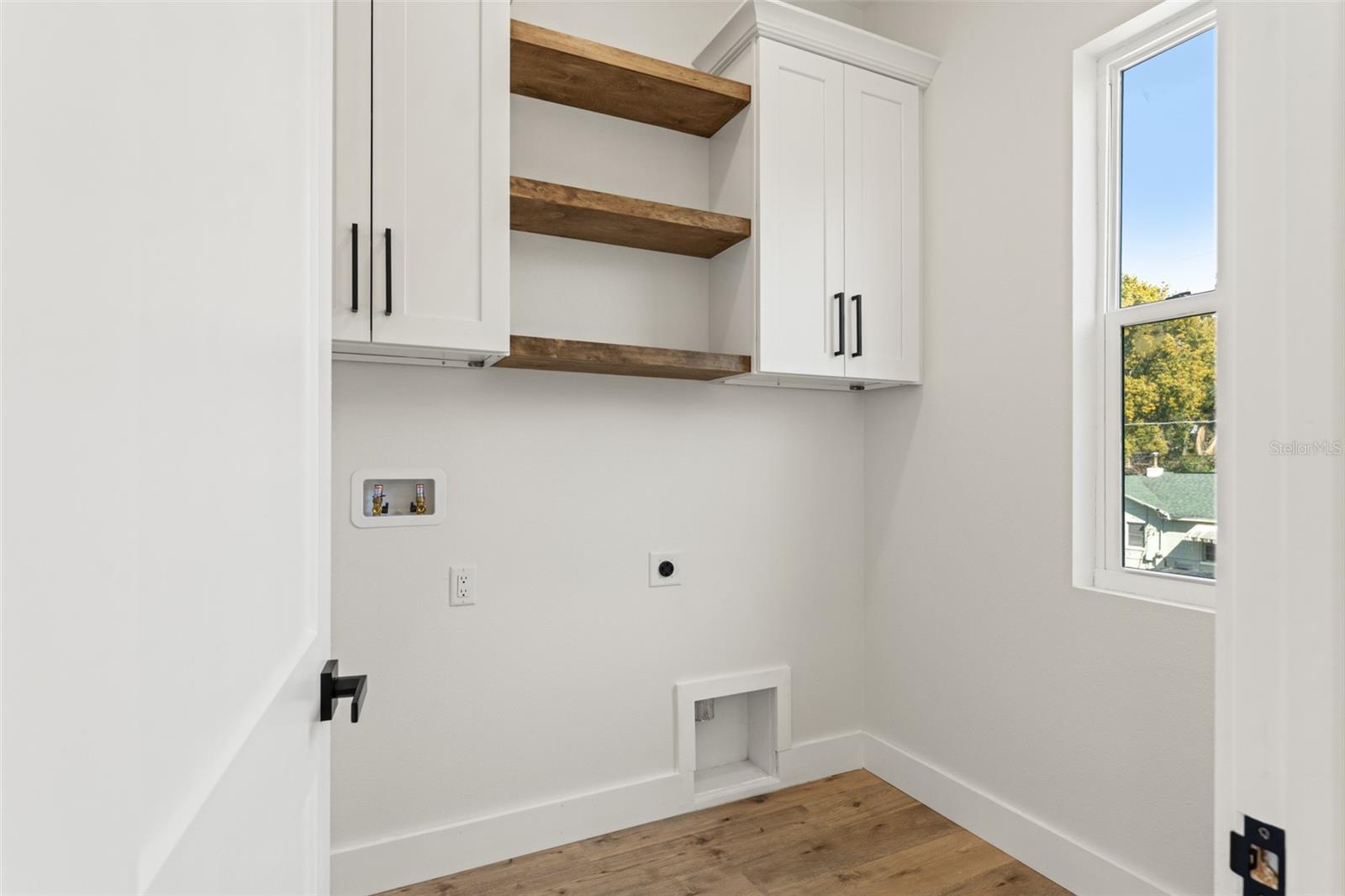 Image 31 of 63 For 4308 10th Street