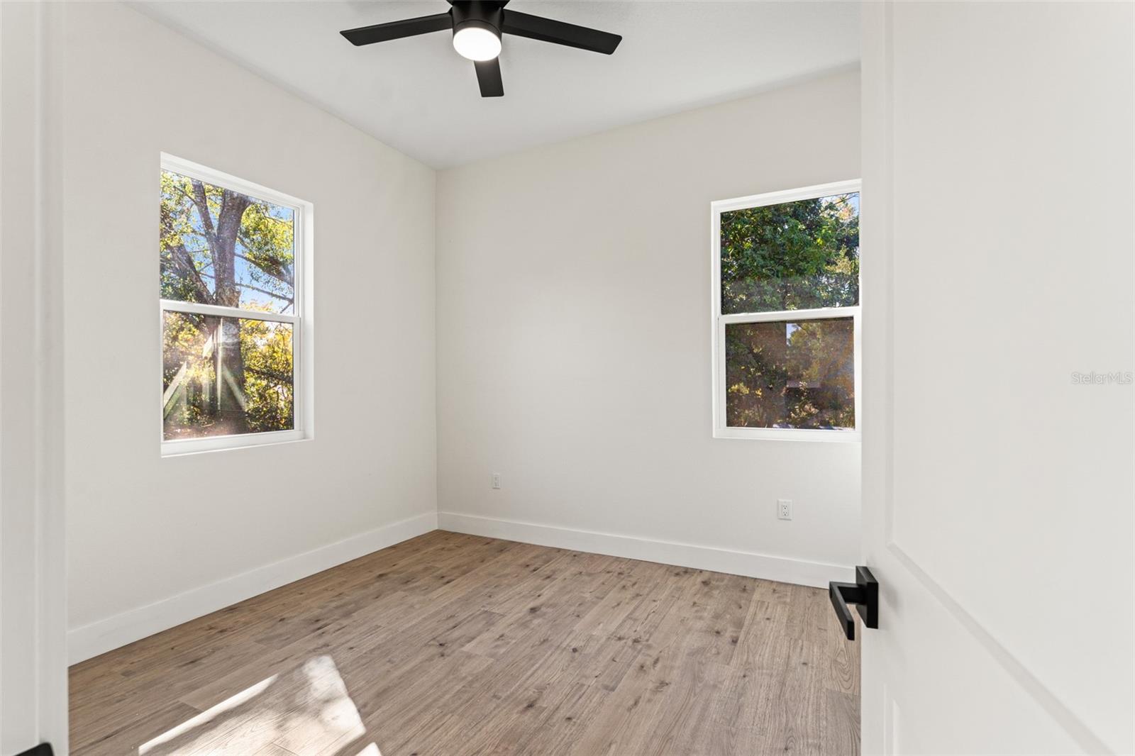 Image 33 of 63 For 4308 10th Street