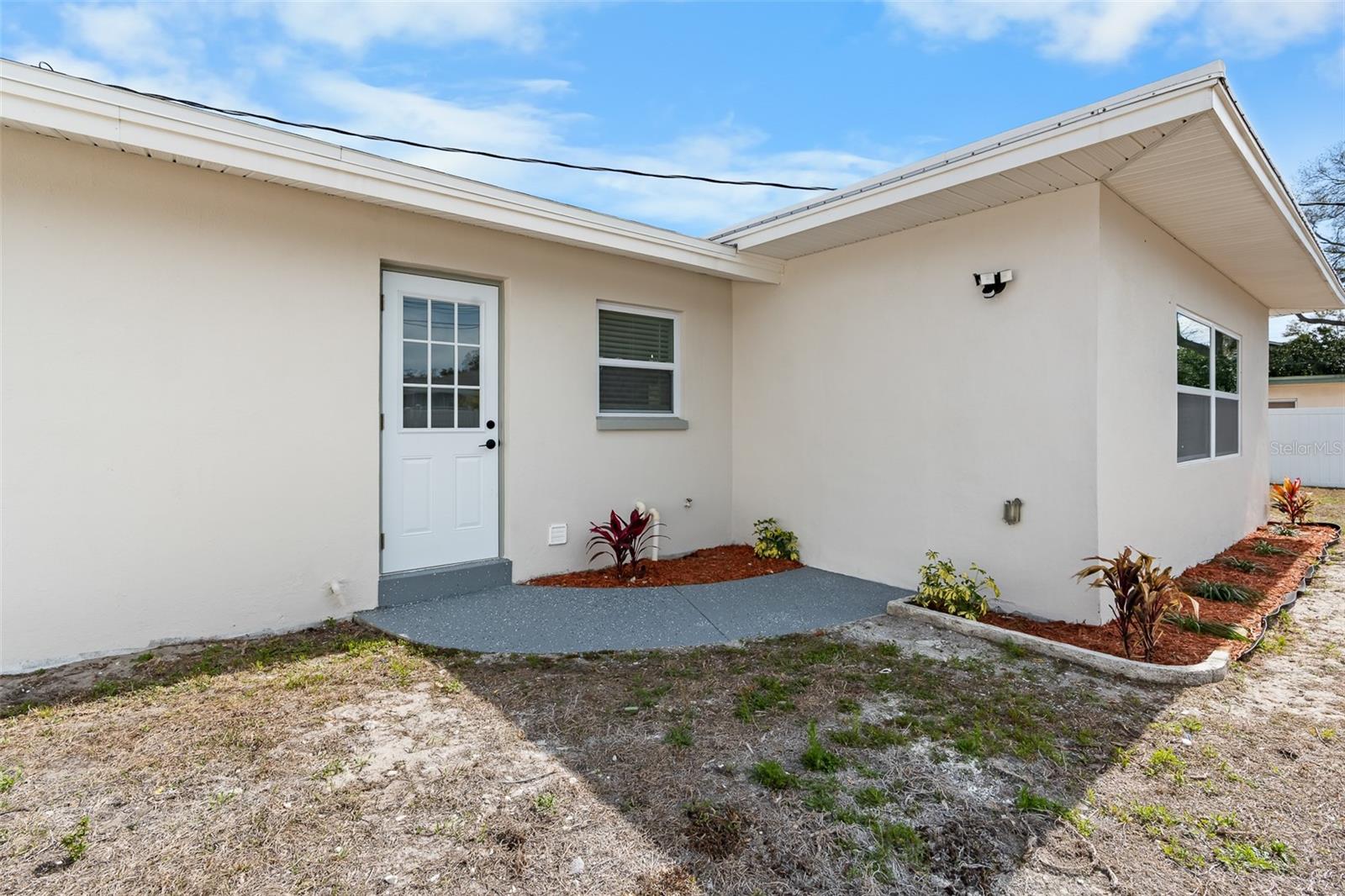 Image 31 of 43 For 1480 Fairfield Drive