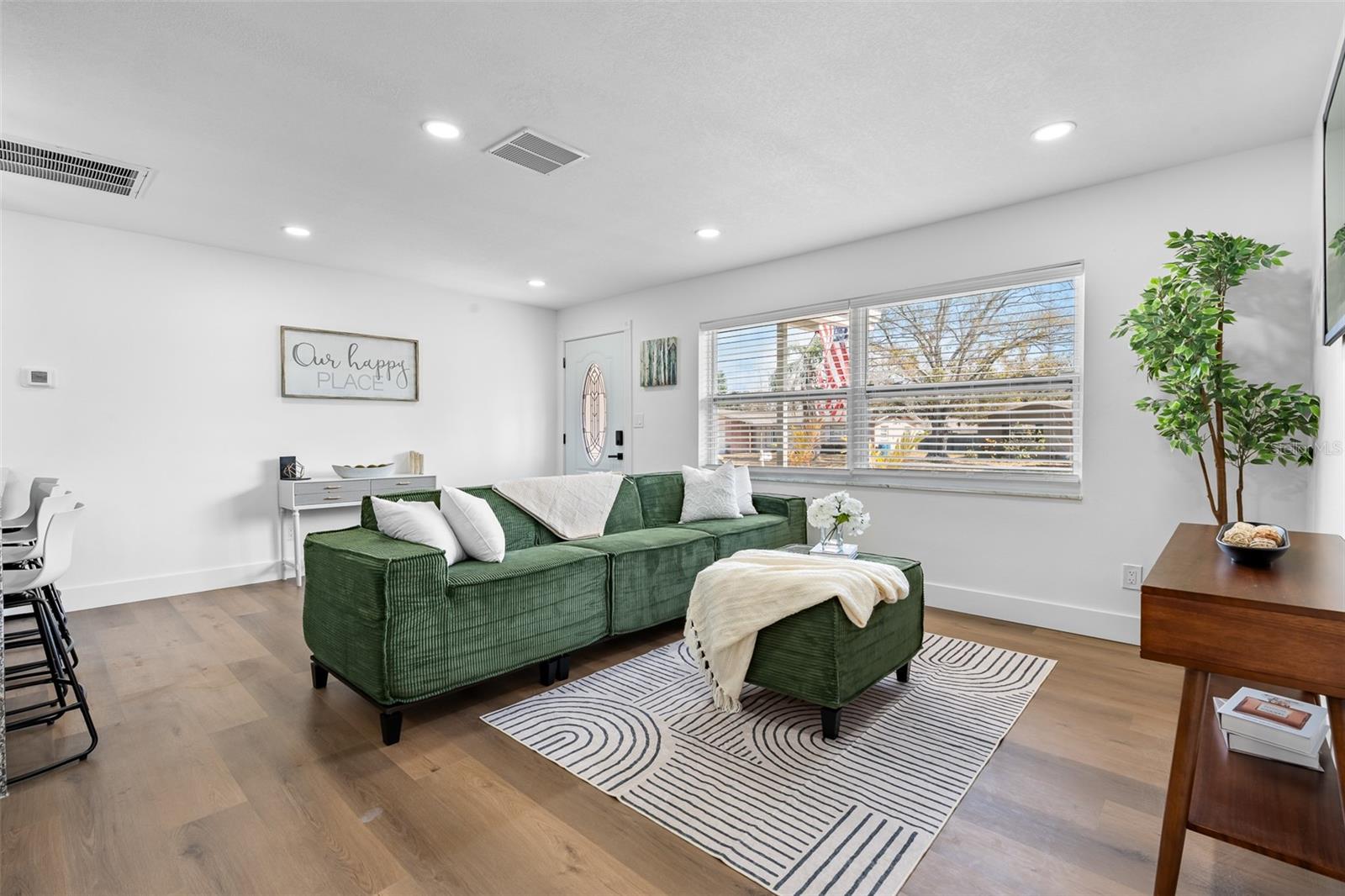 Image 5 of 43 For 1480 Fairfield Drive