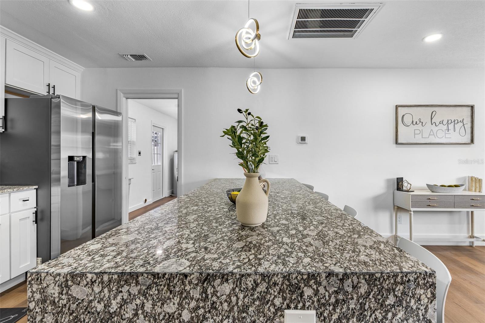 Image 7 of 43 For 1480 Fairfield Drive