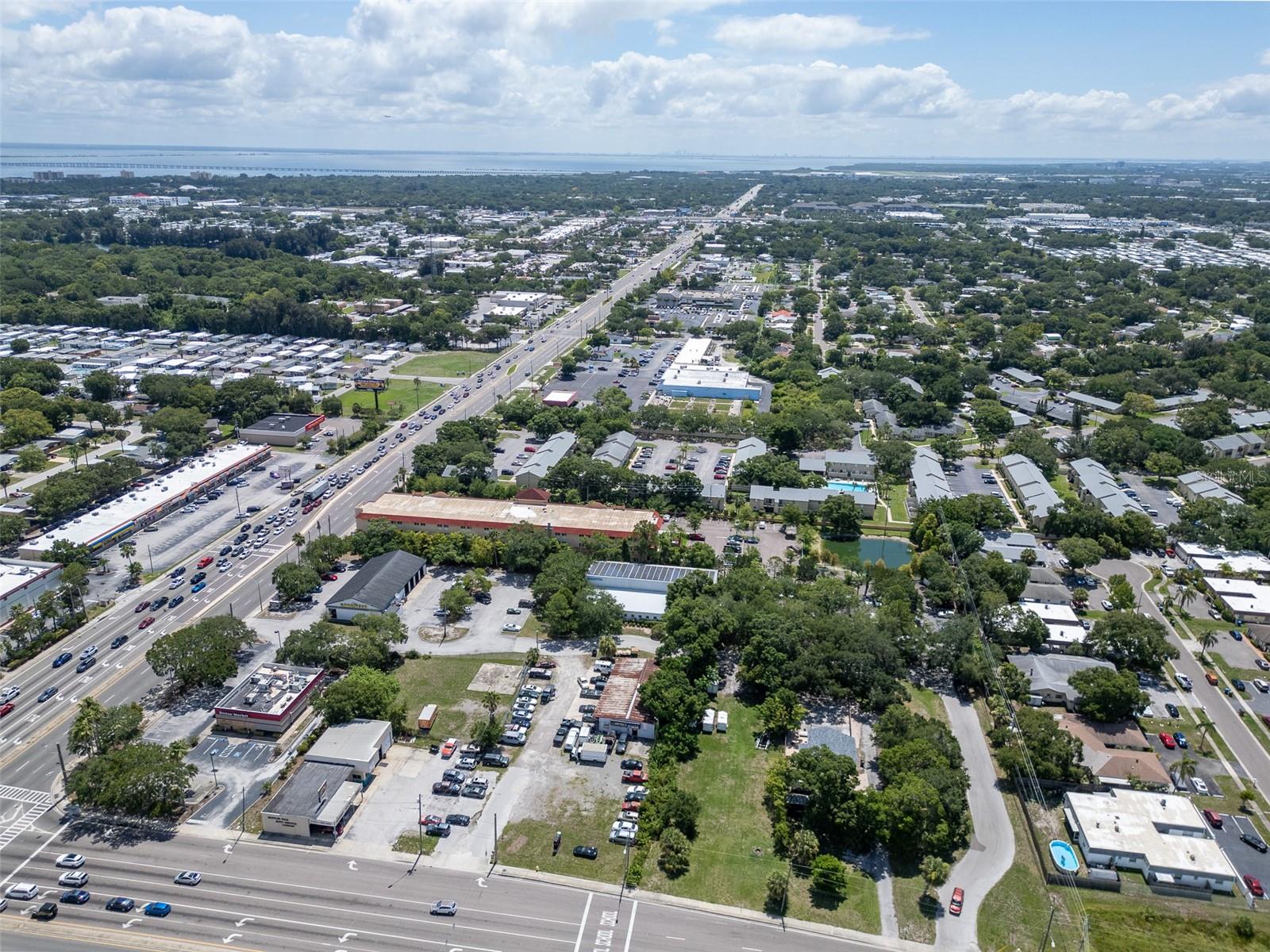 Image 2 of 30 For 191 Belcher Road S