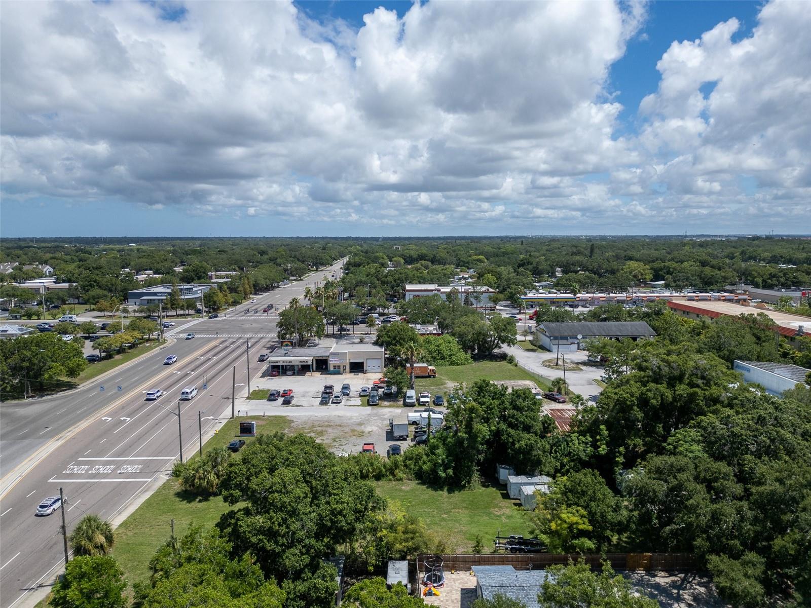 Image 5 of 30 For 191 Belcher Road S