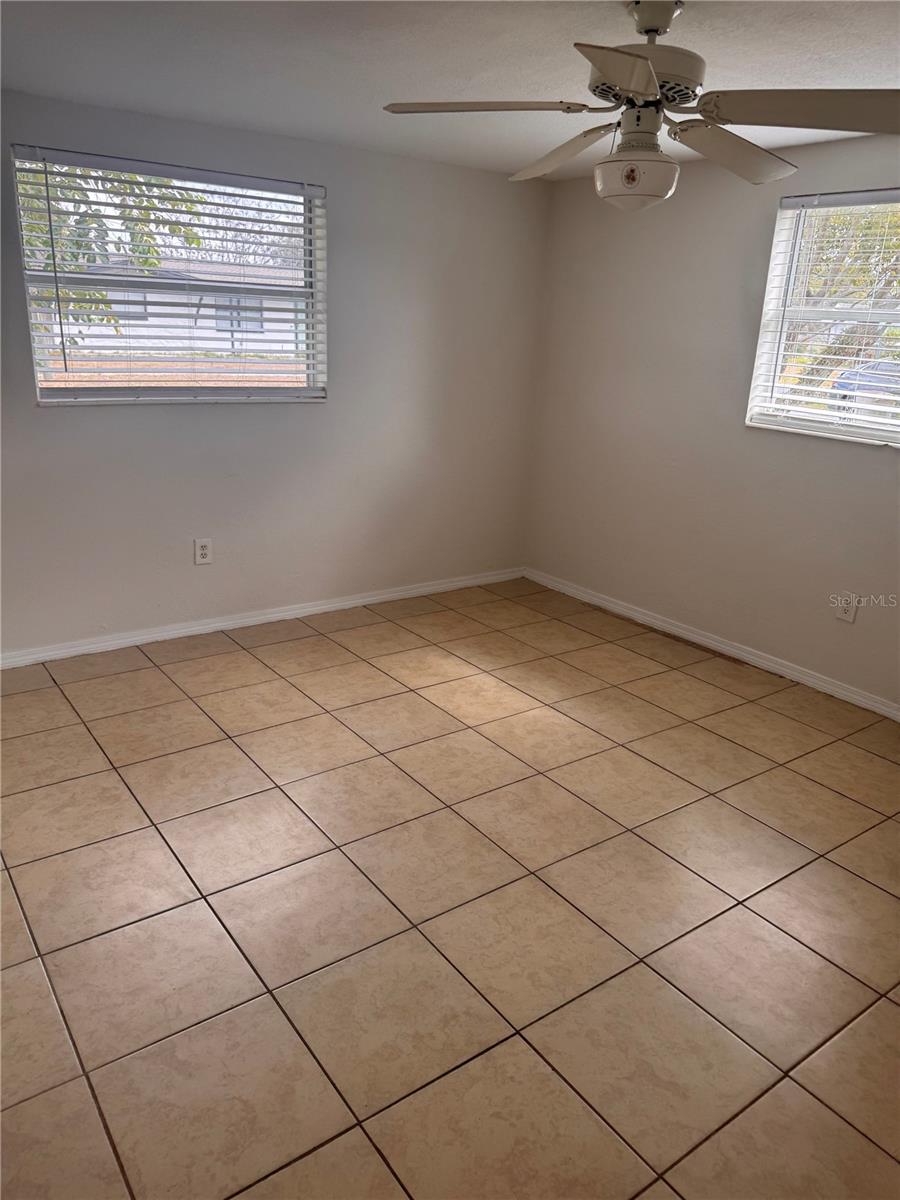 Image 11 of 13 For 2043 Shannon Drive