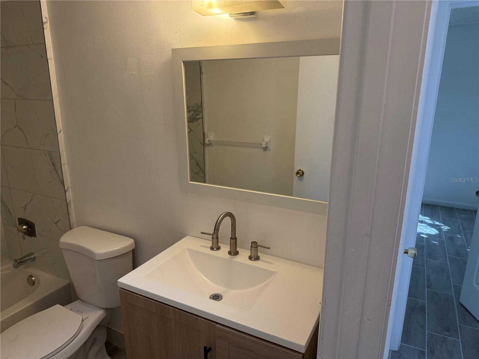 Image 6 of 8 For 7189 Balboa Drive 7189