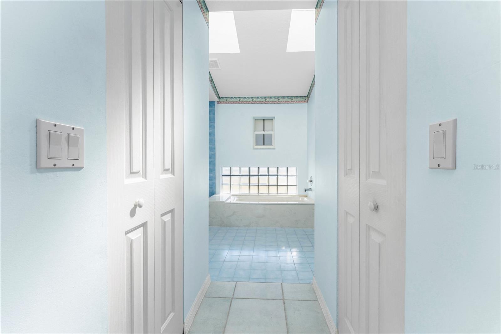 Image 17 of 32 For 302 Singapore Rd