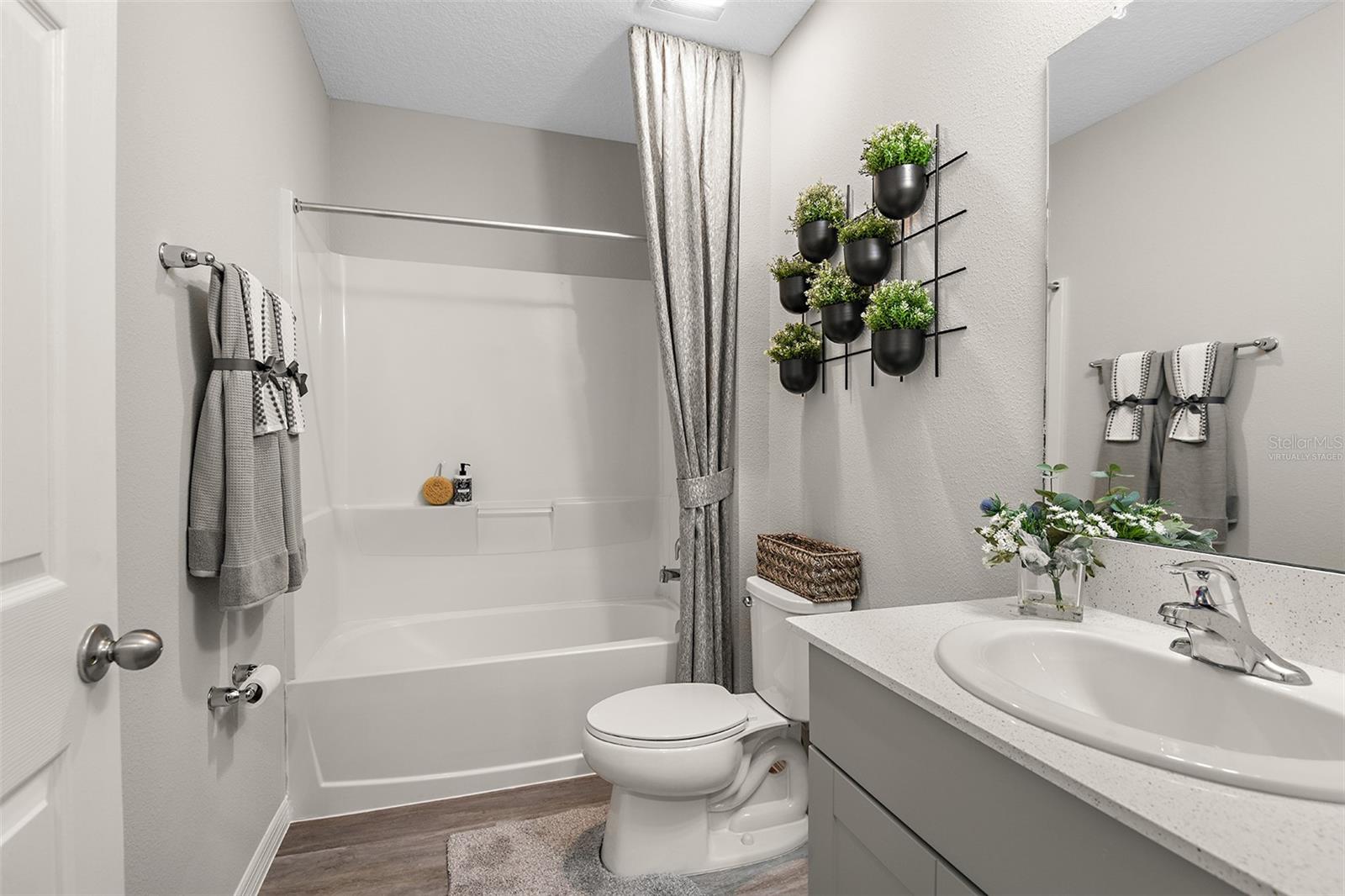 Image 13 of 29 For 36671 Sagemoor Drive