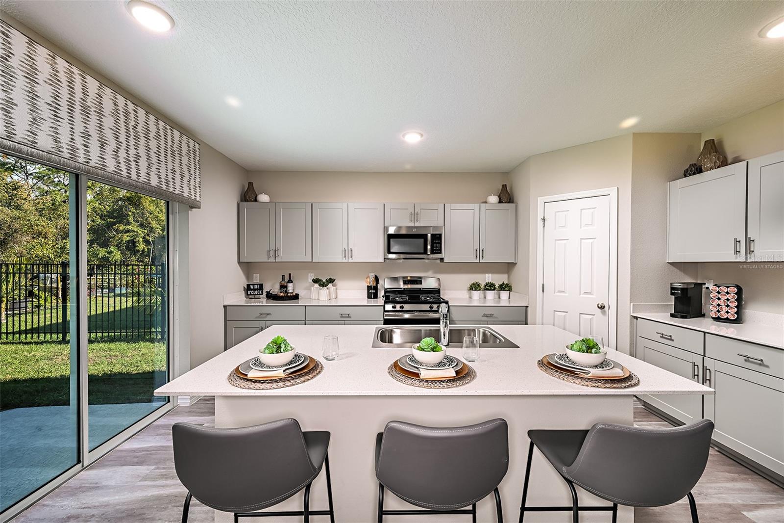 Image 4 of 29 For 36671 Sagemoor Drive