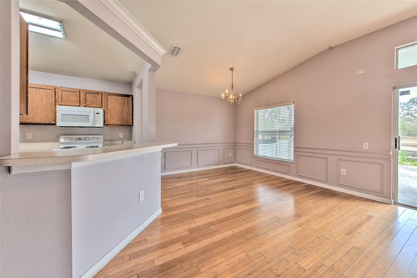 Image 17 of 40 For 2703 Breakwater Court