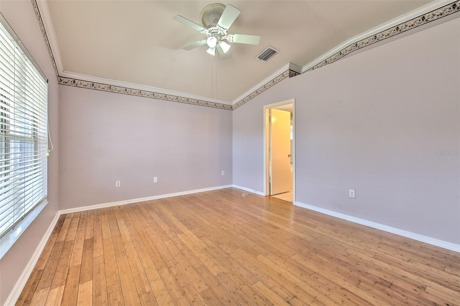 Image 25 of 40 For 2703 Breakwater Court