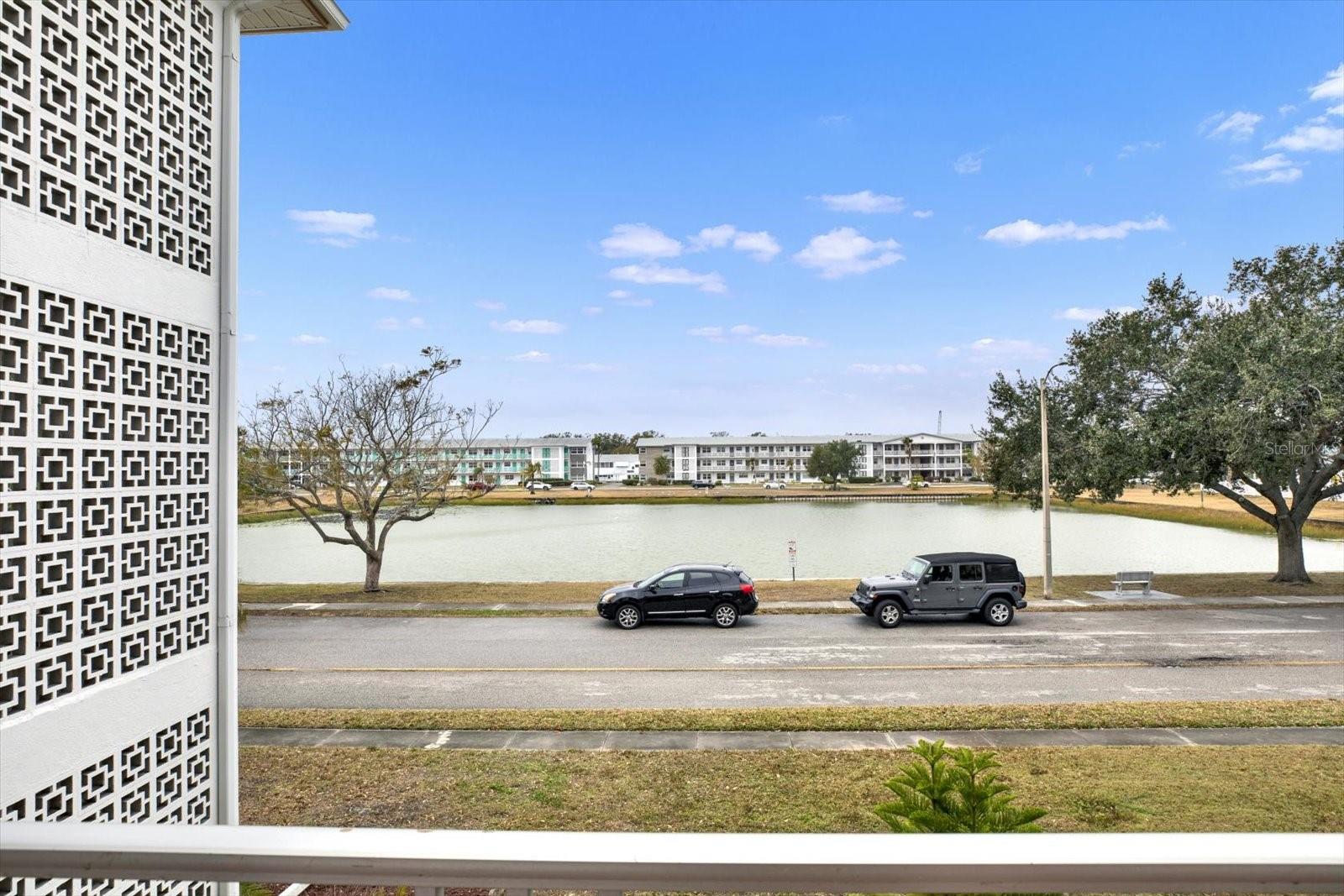 Listing photo id 12 for 6015 19th Street N 216