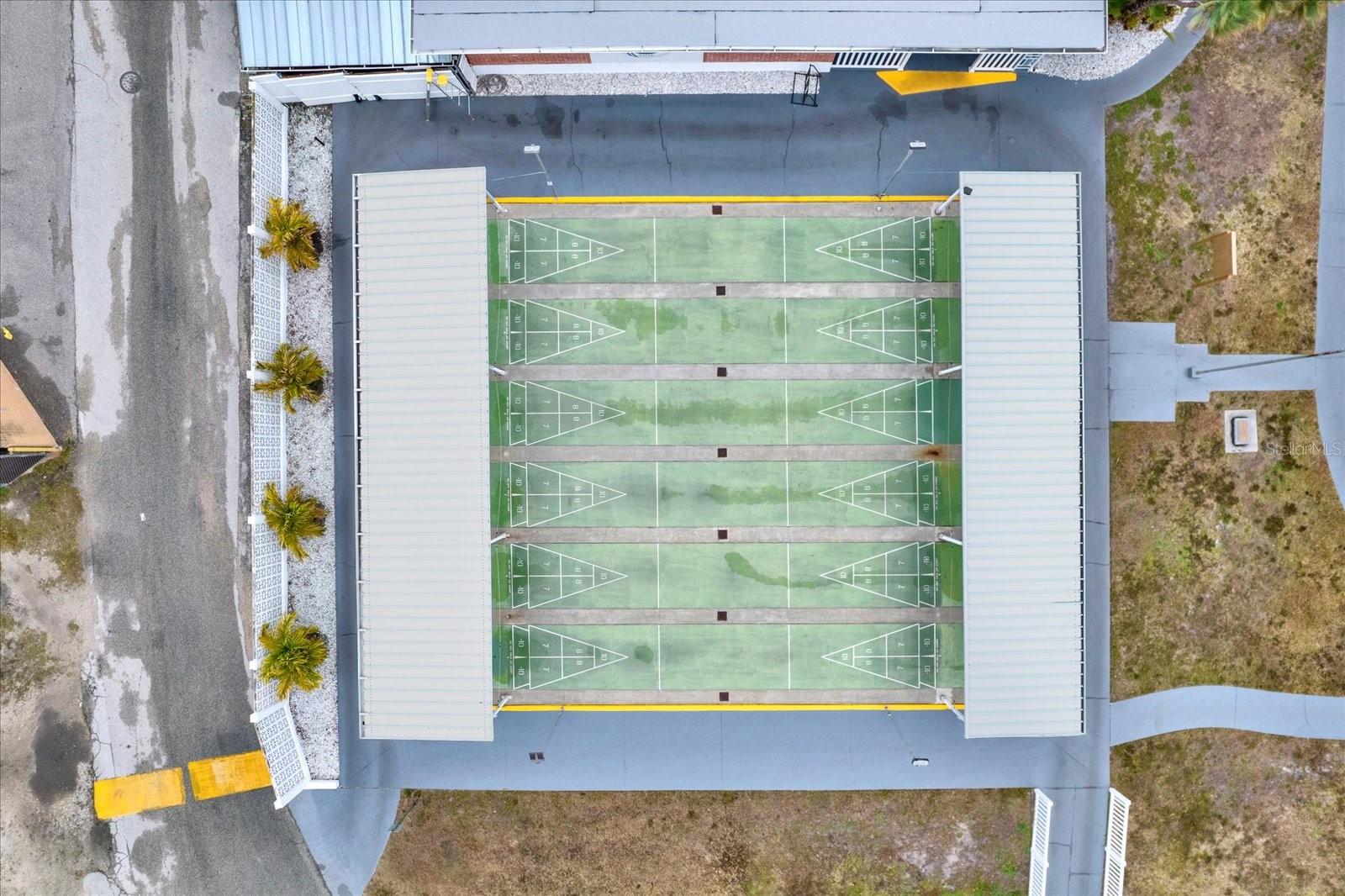 Listing photo id 18 for 6015 19th Street N 216