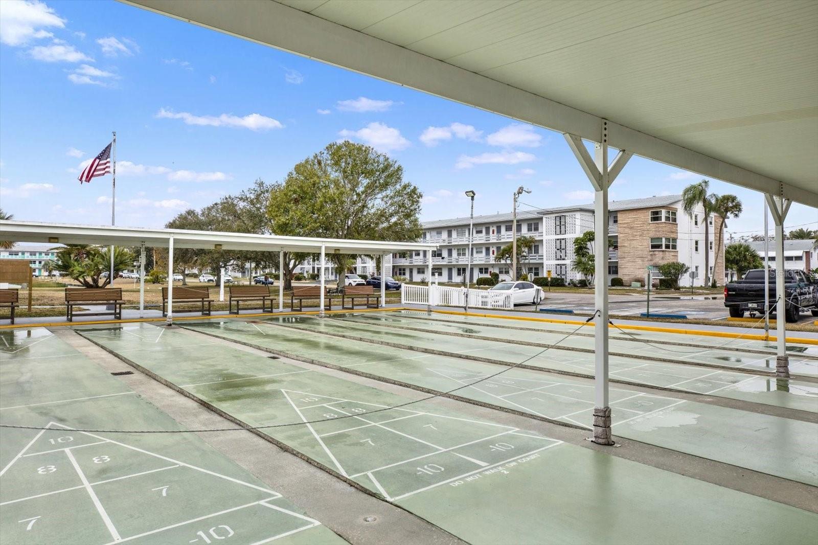 Listing photo id 19 for 6015 19th Street N 216