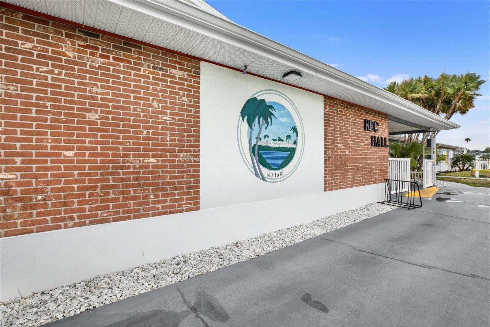 Listing photo id 20 for 6015 19th Street N 216