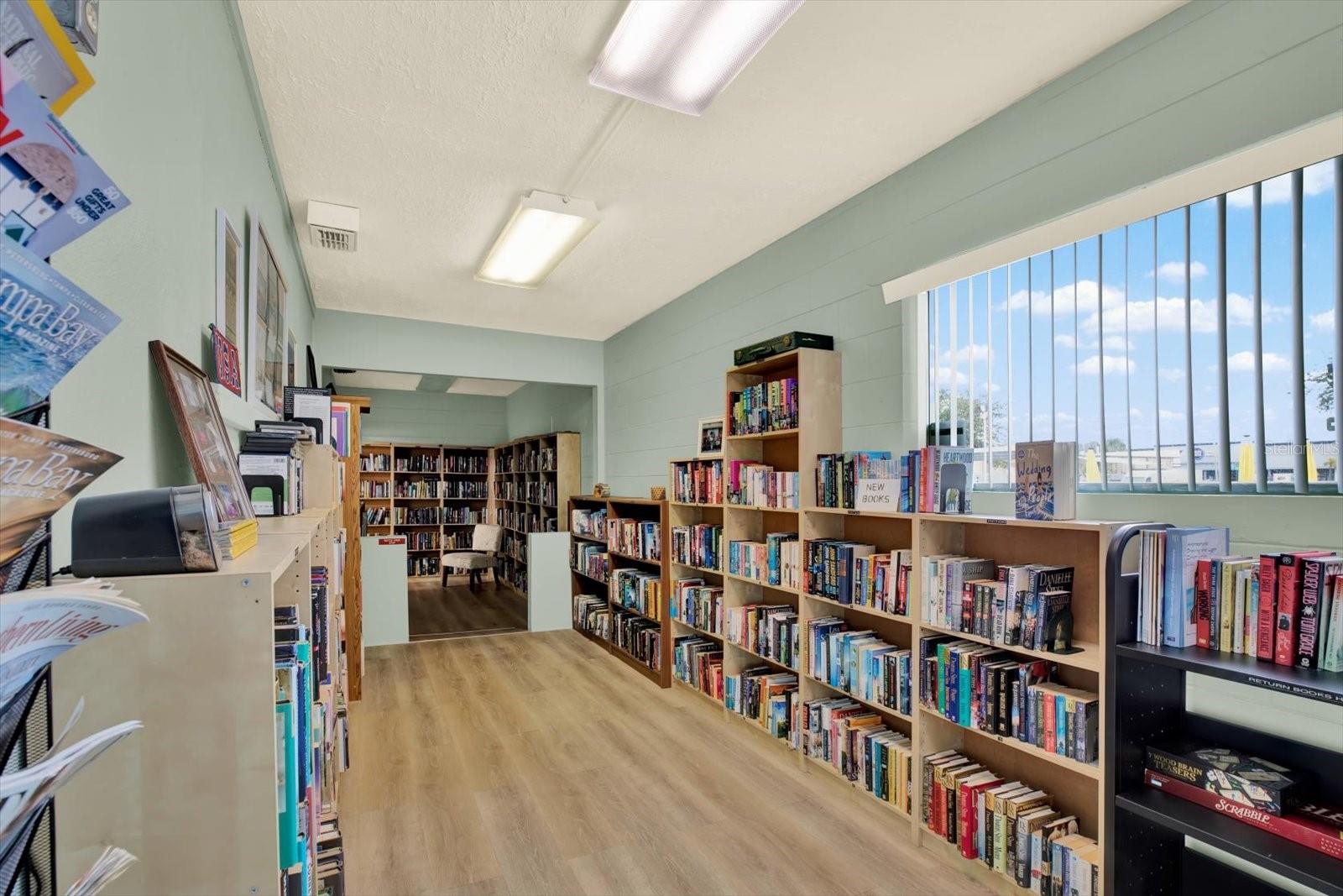 Listing photo id 23 for 6015 19th Street N 216