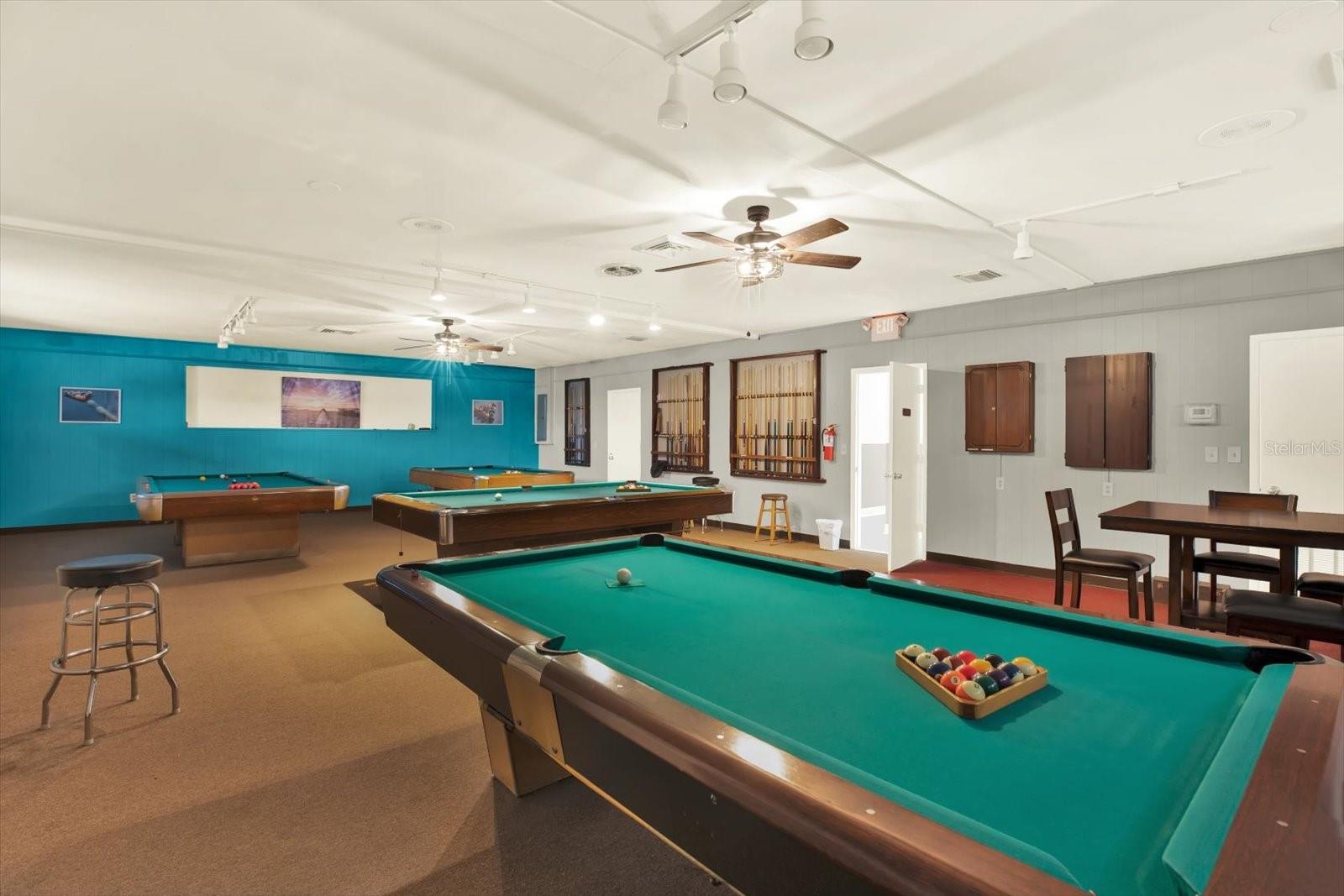 Listing photo id 24 for 6015 19th Street N 216