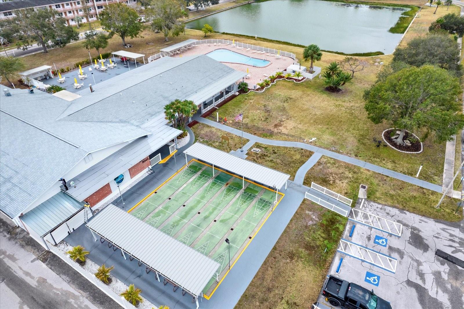 Listing photo id 25 for 6015 19th Street N 216