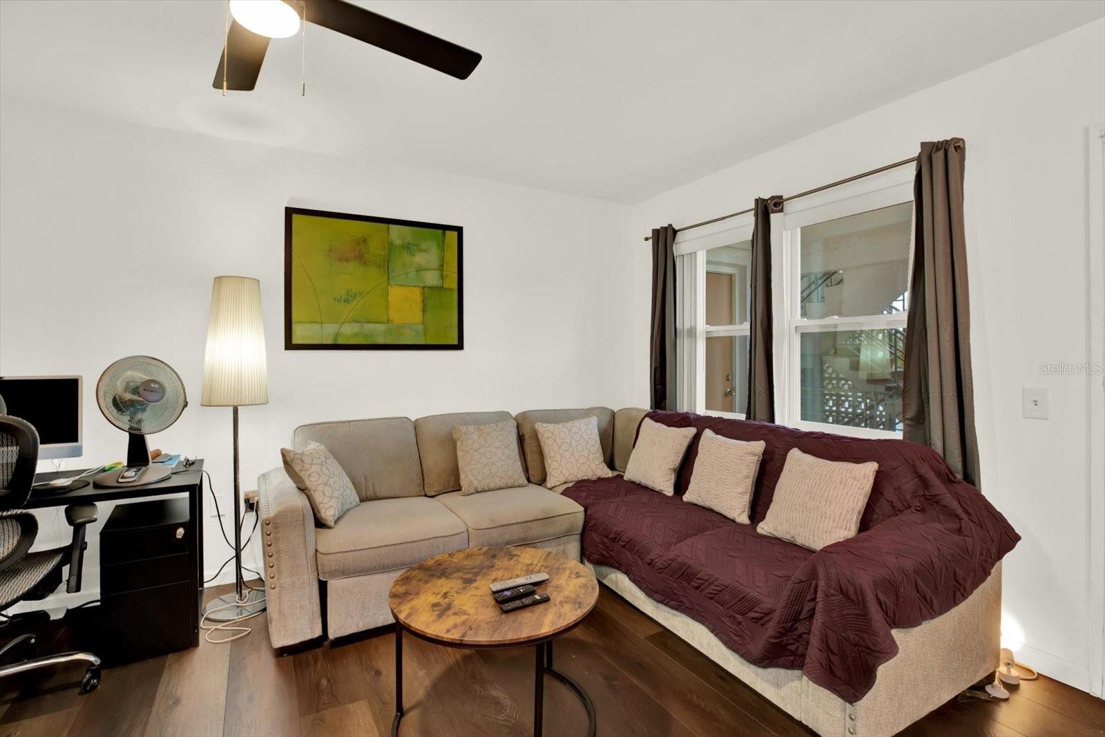 Listing photo id 5 for 6015 19th Street N 216