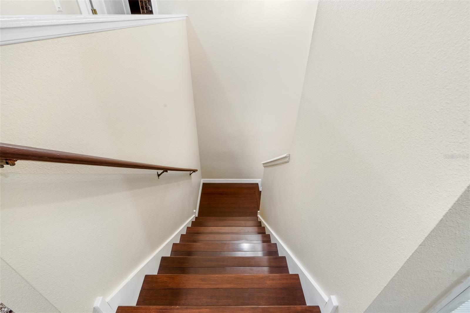 Image 25 of 66 For 11012 Oyster Bay Circle