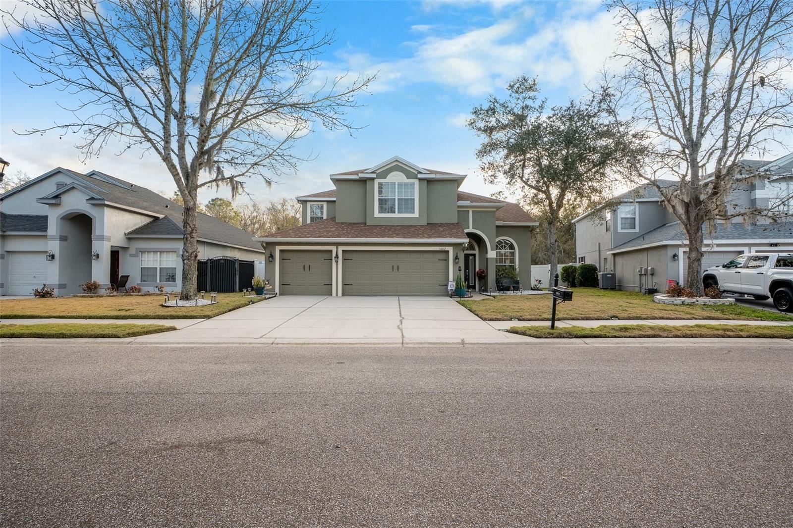 Image 7 of 66 For 11012 Oyster Bay Circle