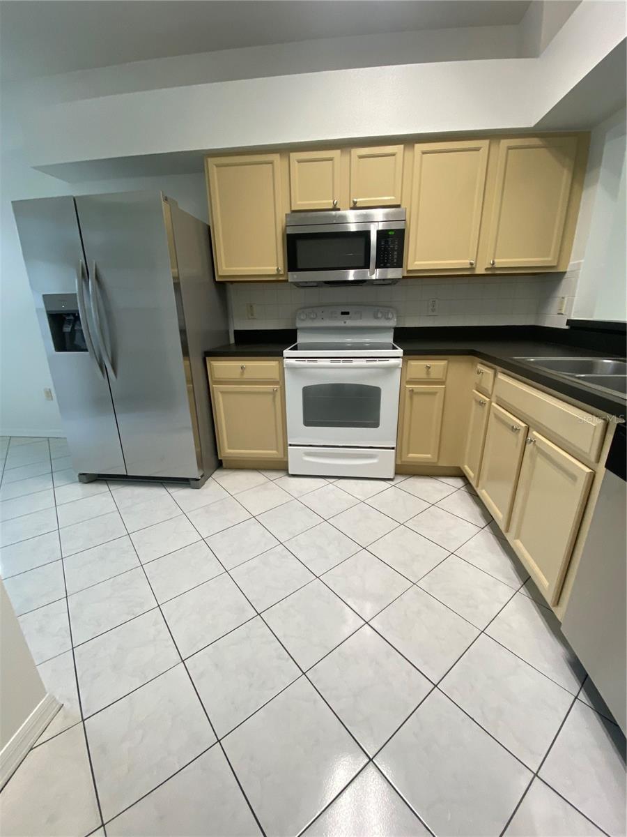 Image 4 of 23 For 1626 Prowmore Drive